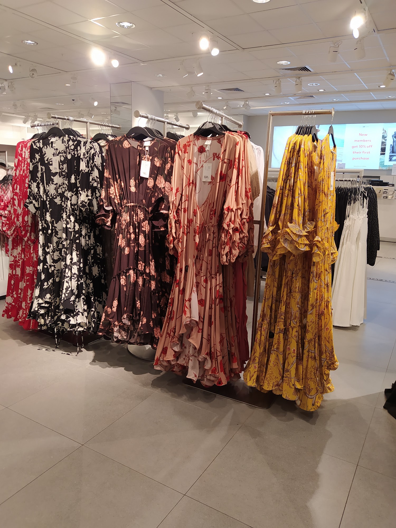 H&M