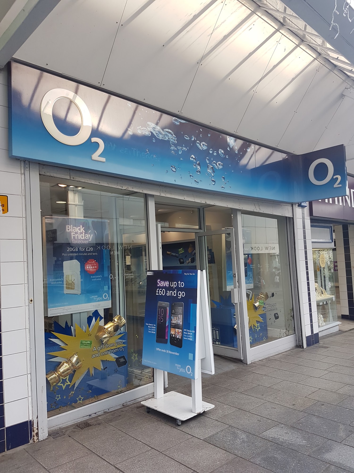 O2 Shop Torquay