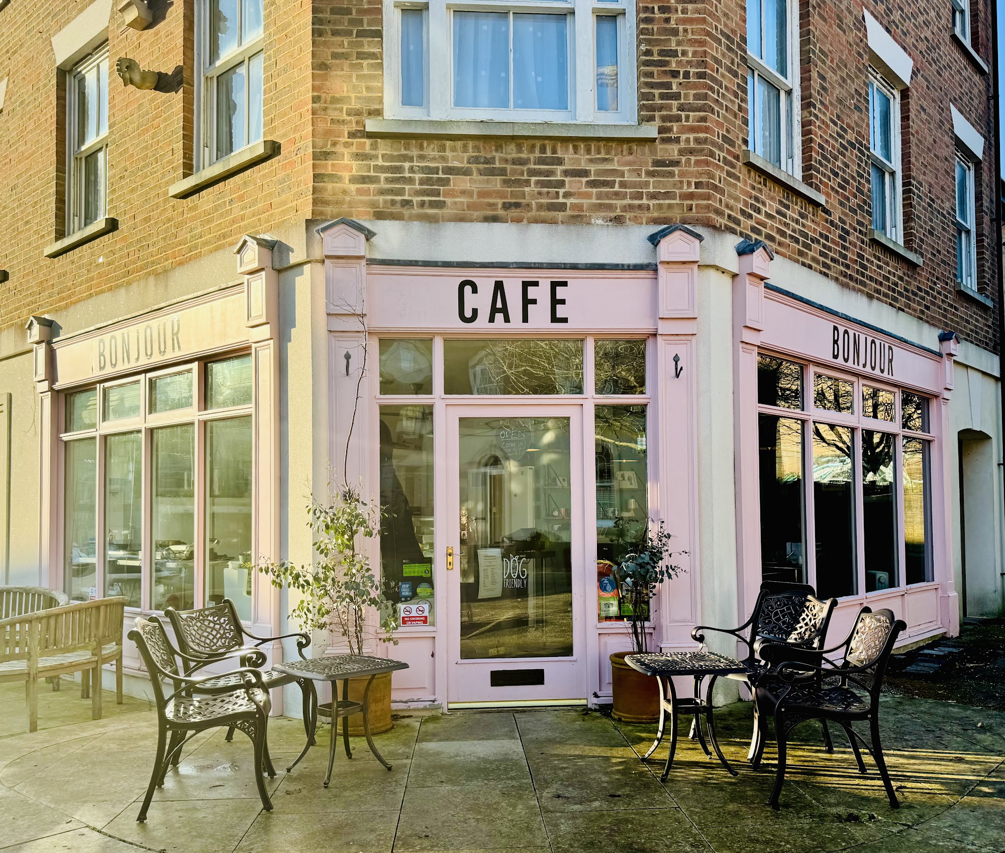 Bonjour 4 Babeny Walk, Poundbury, Dorchester