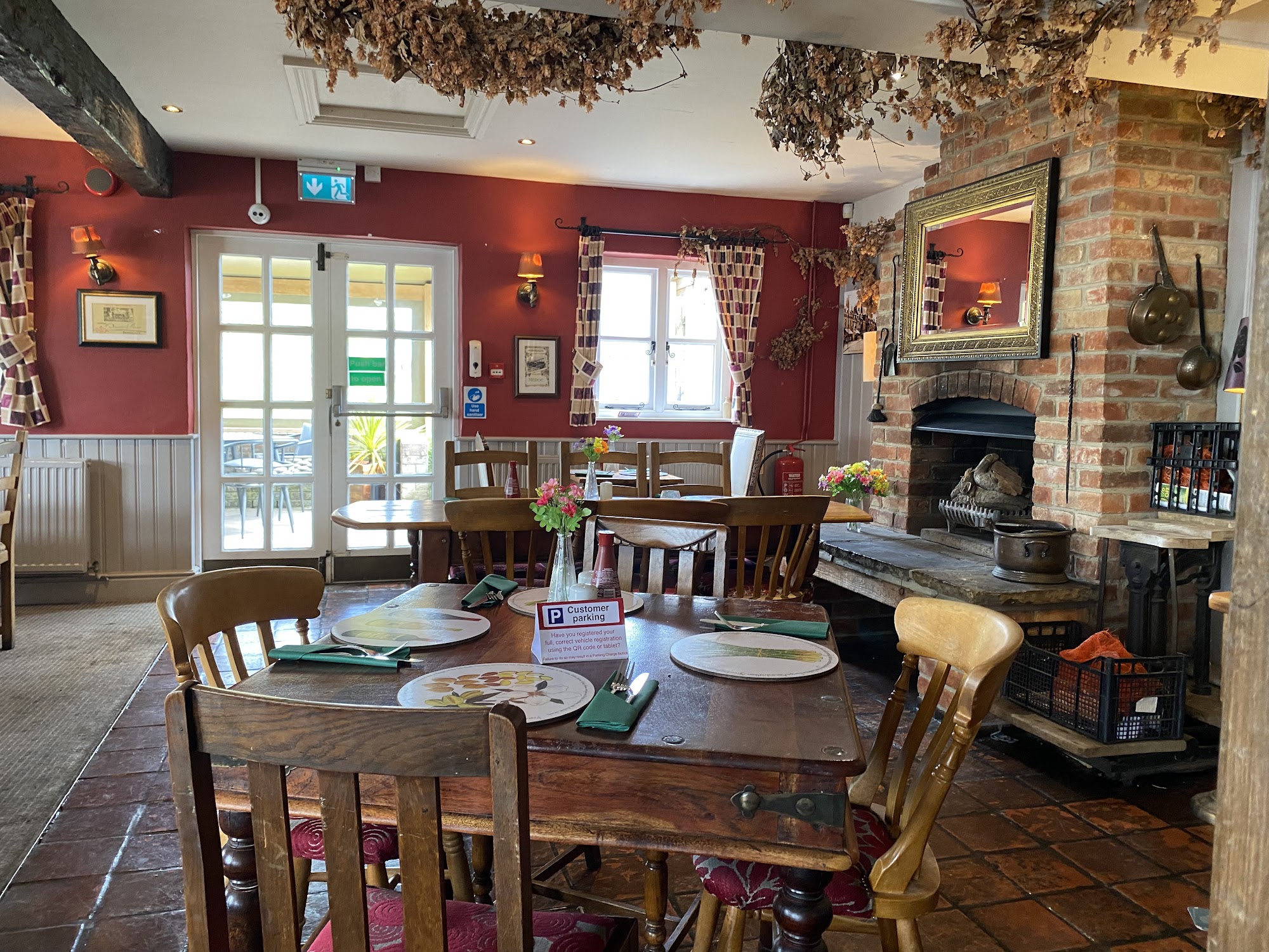 The Kings Arms 3 Corfe Rd, Stoborough, Wareham