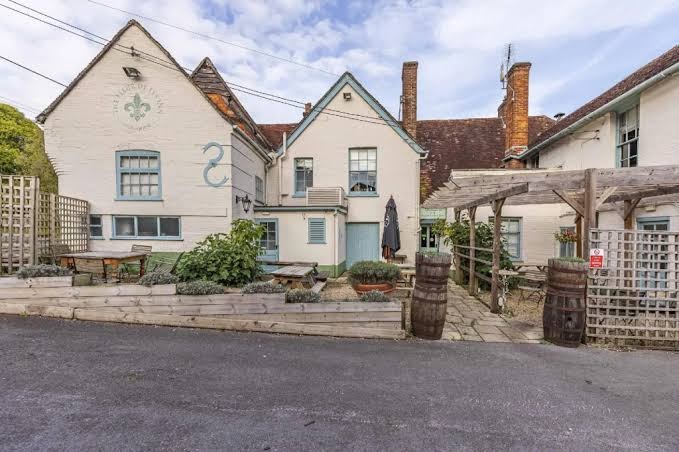 The Fleur de Lys Inn