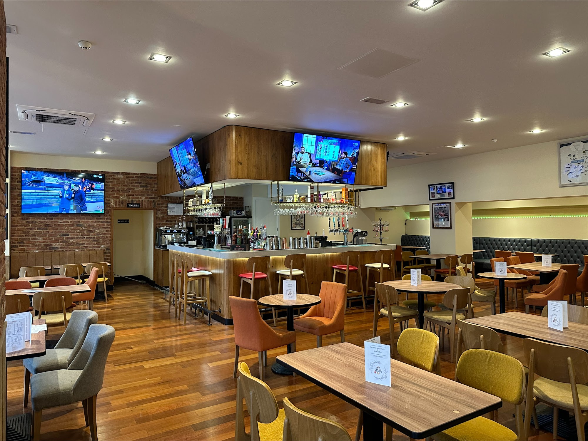 Taylor's Sports Bar & Restaurant Unit 103, The Beacon, Eastbourne