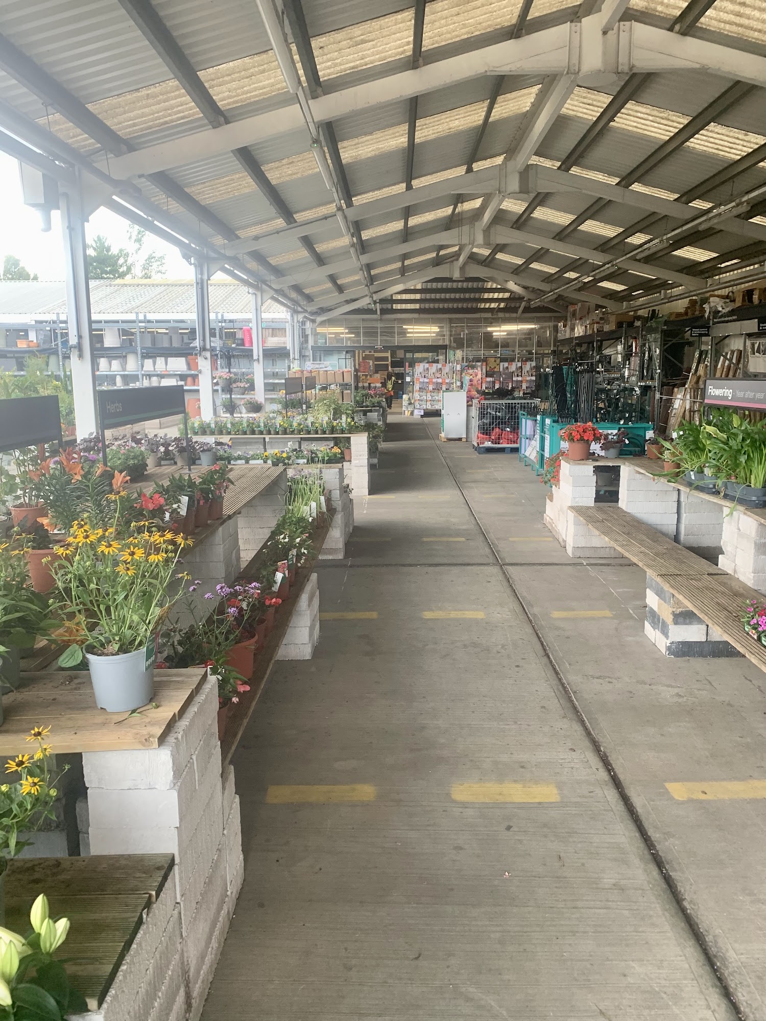B&Q West Thurrock Grays