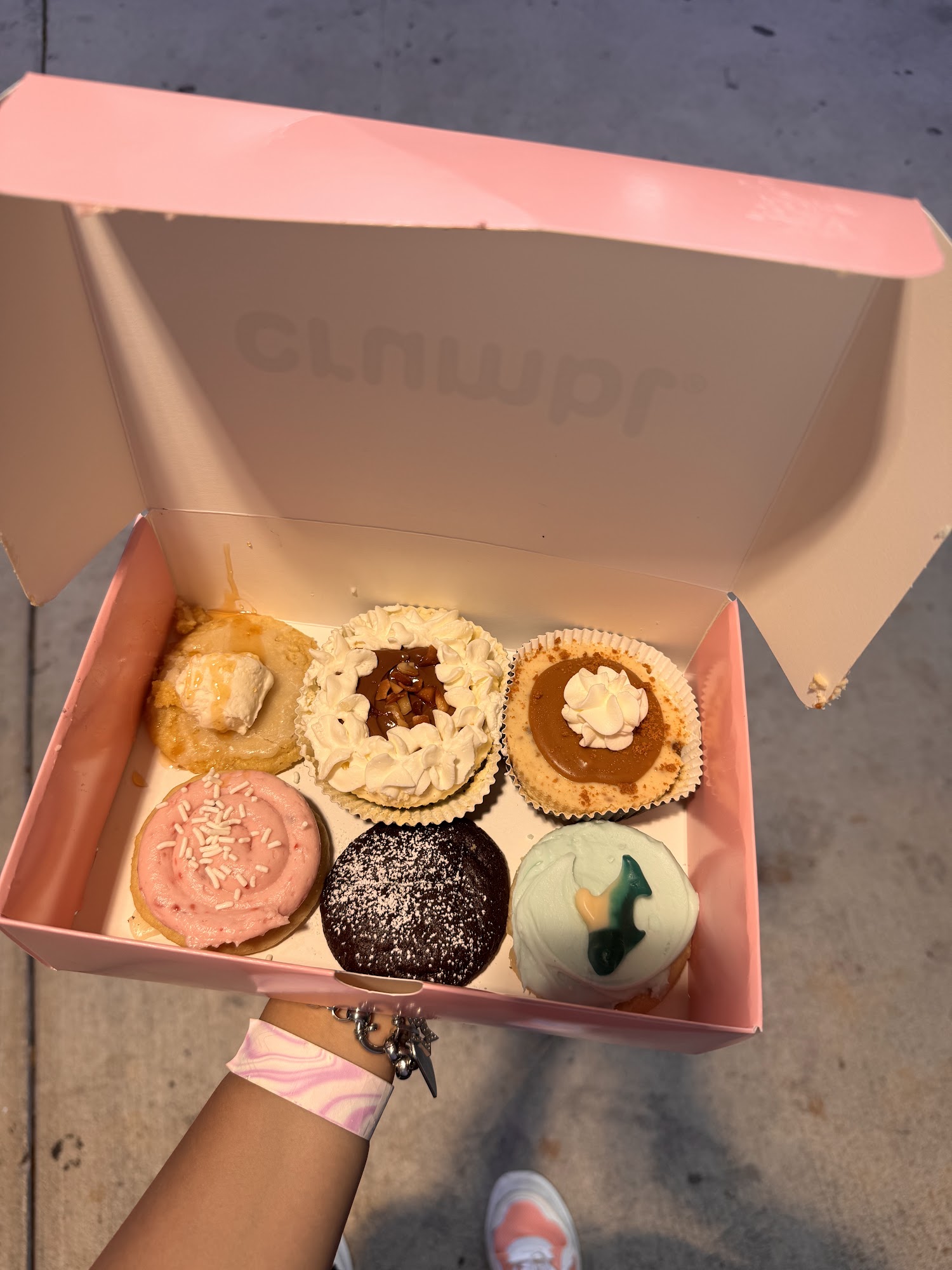 Crumbl - Aventura Aventura