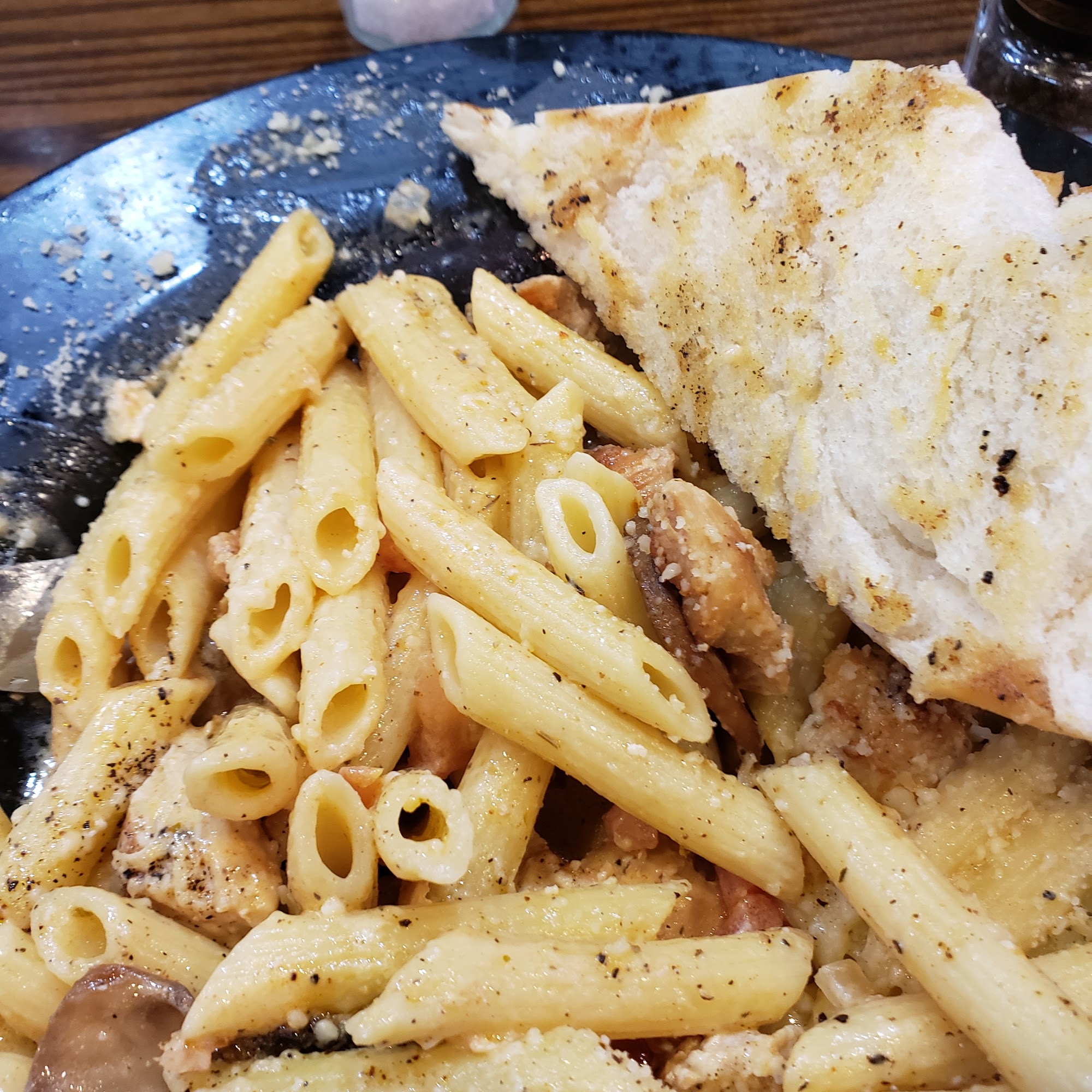 Mojo's-Food. Music. Soul. (Belleview Location) Belleview