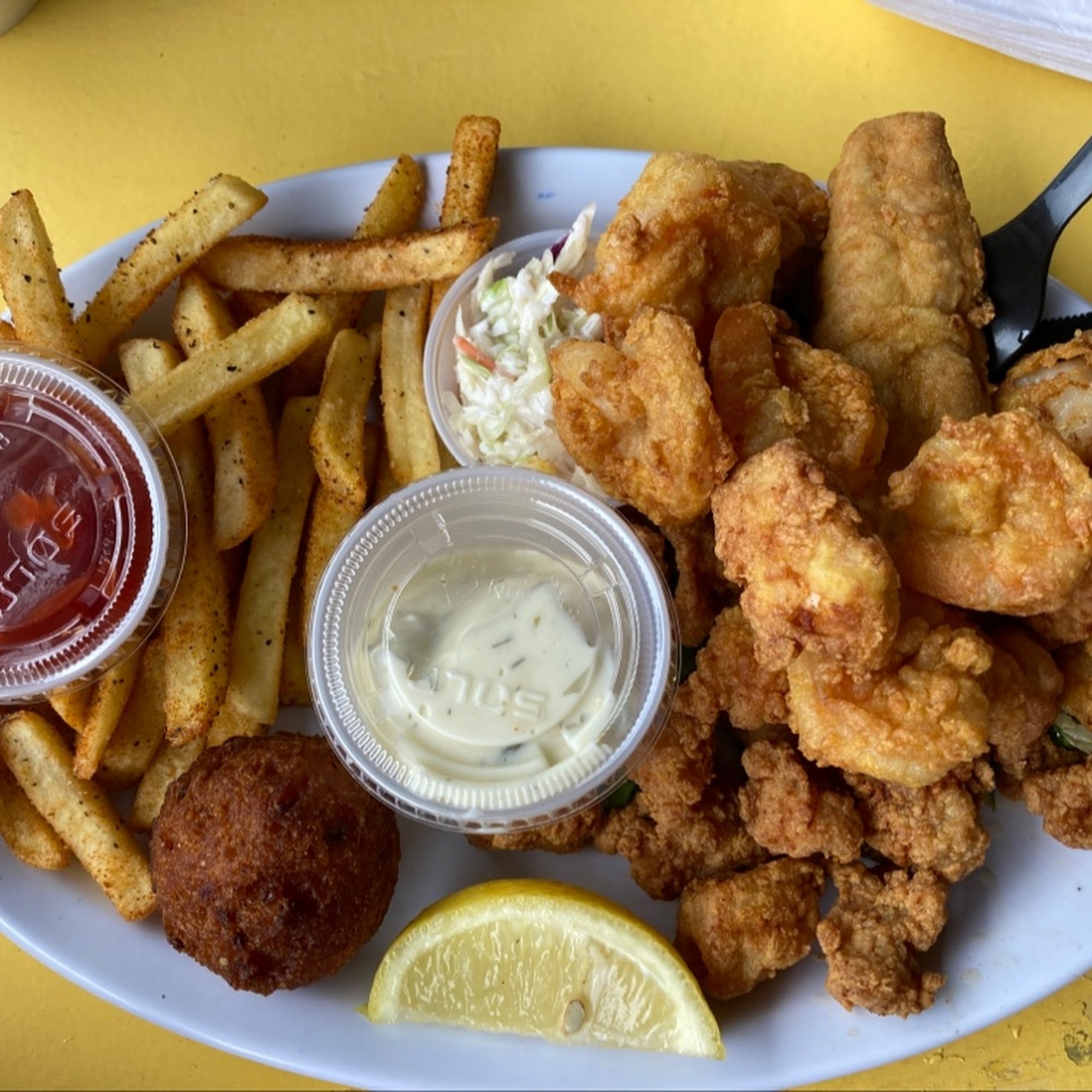 Salty Girl's Island Cafe Bokeelia