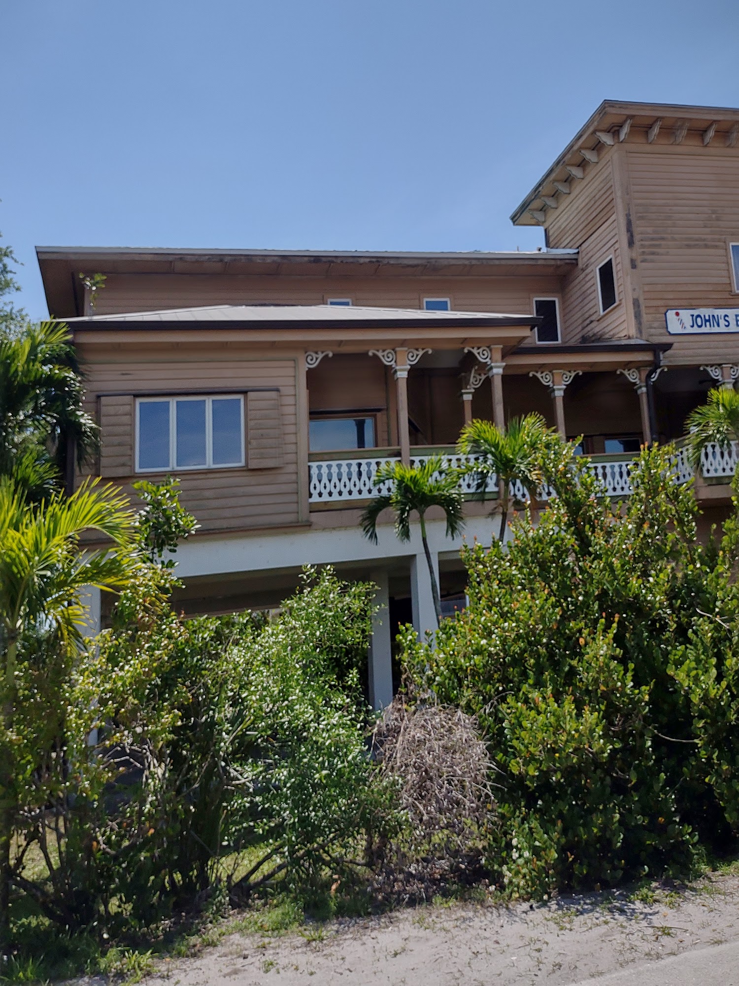 John's Barber & Beauty Shop