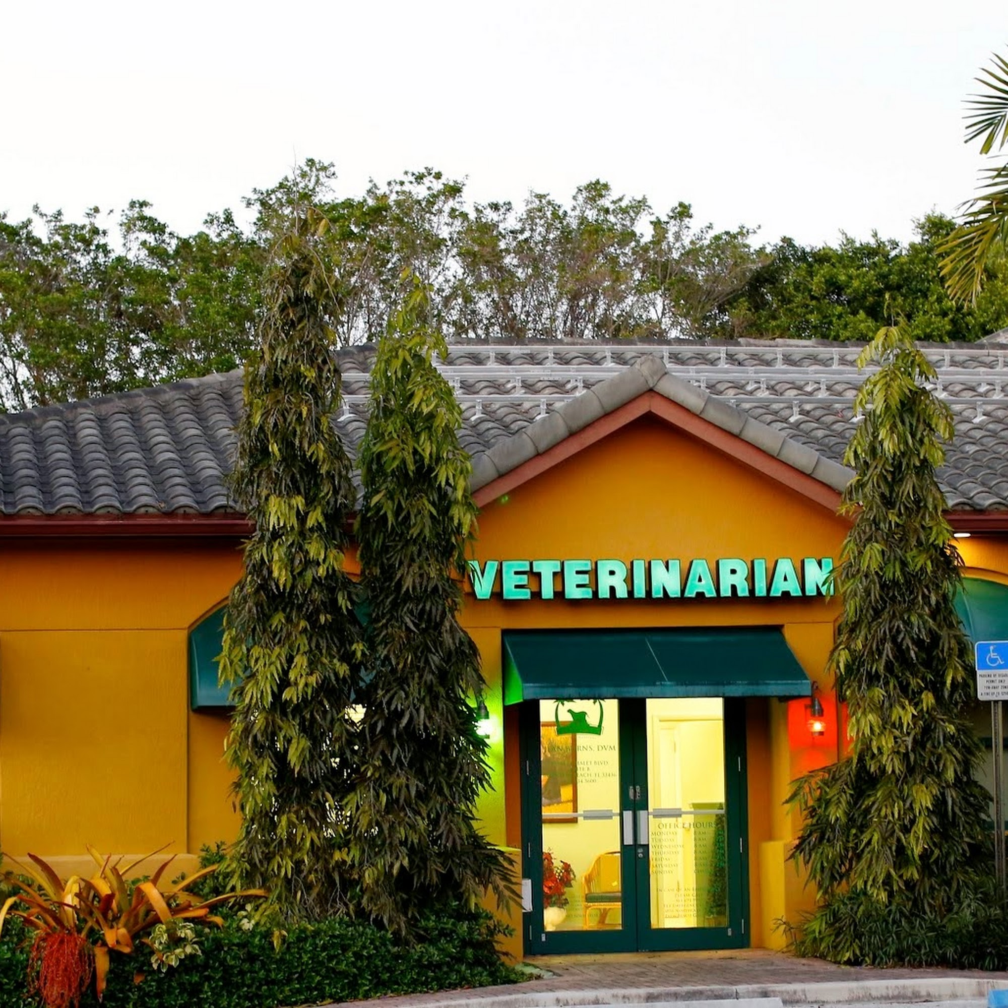 Floresta Animal Hospital Boynton Beach