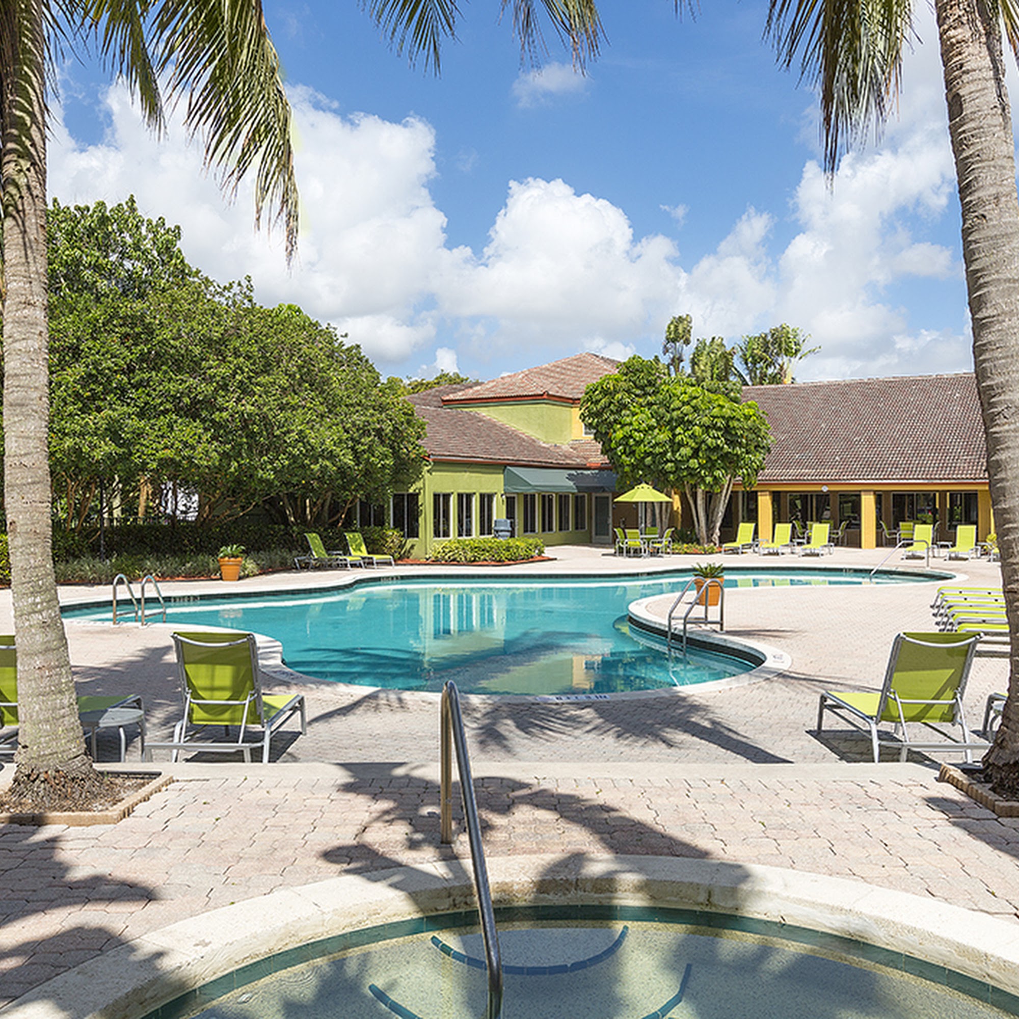 Indian Hills Apartments