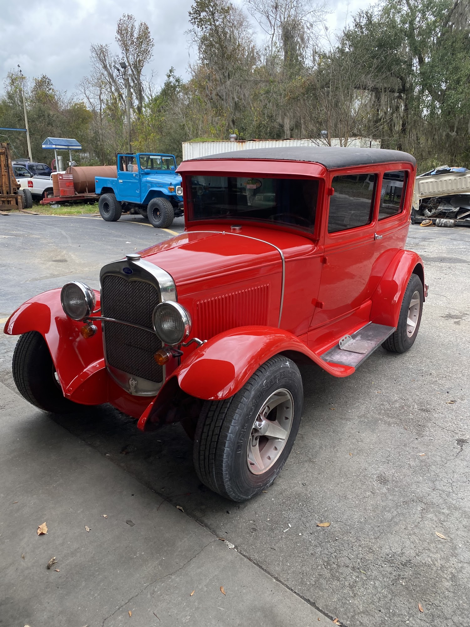 Hot Wheels Oil & Lube