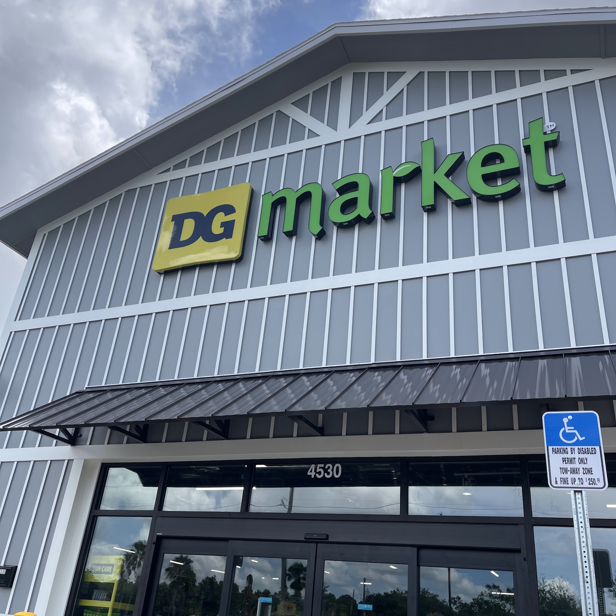 DG Market Bunnell