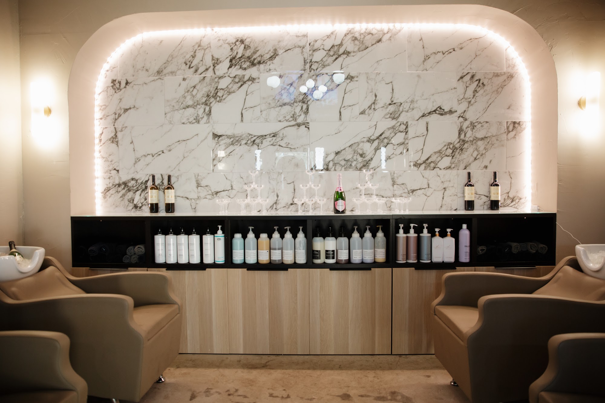 The Socialite Salon 2590 W C 48, Bushnell Florida 33513