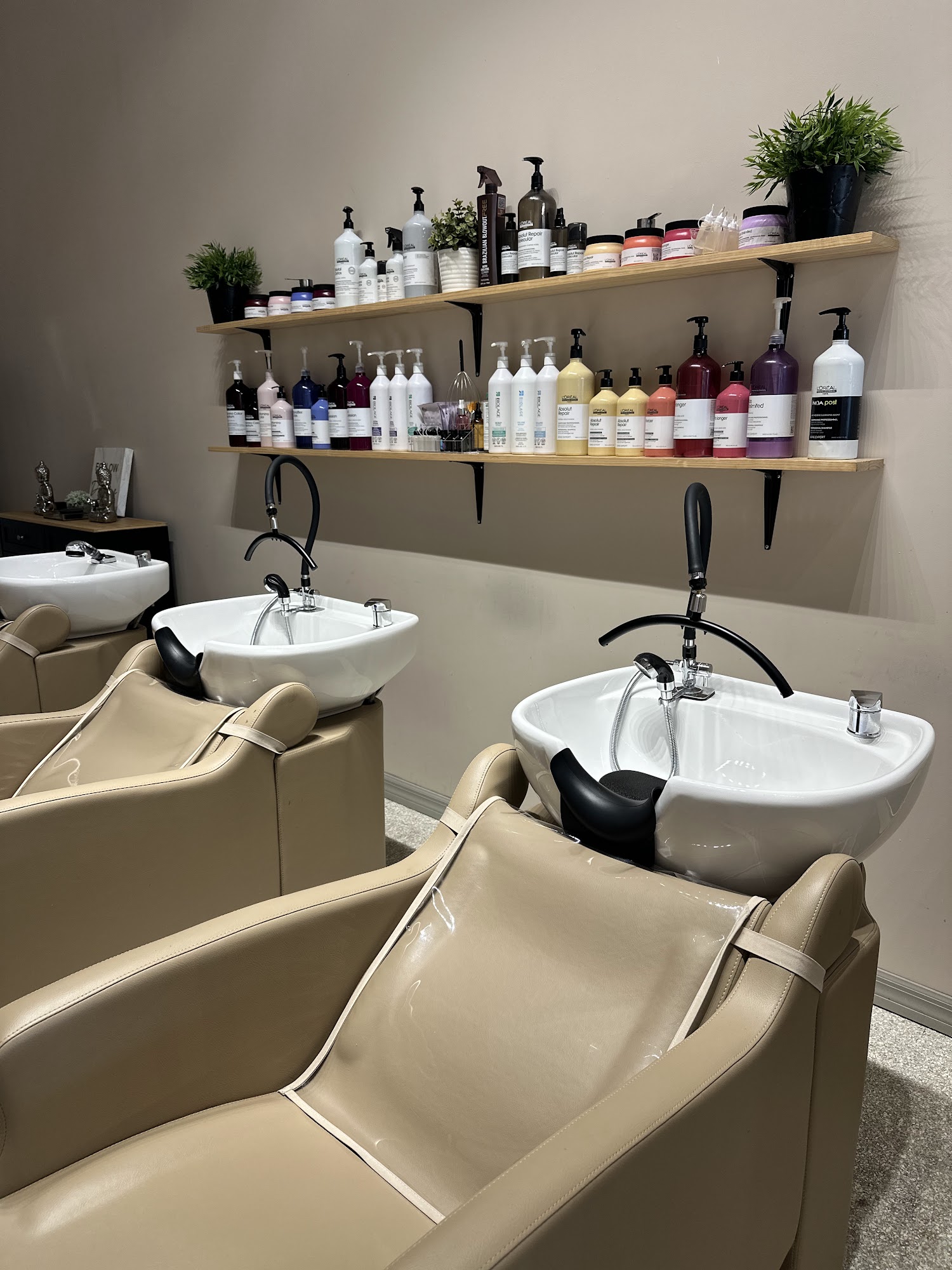 Alora Salon & Skincare