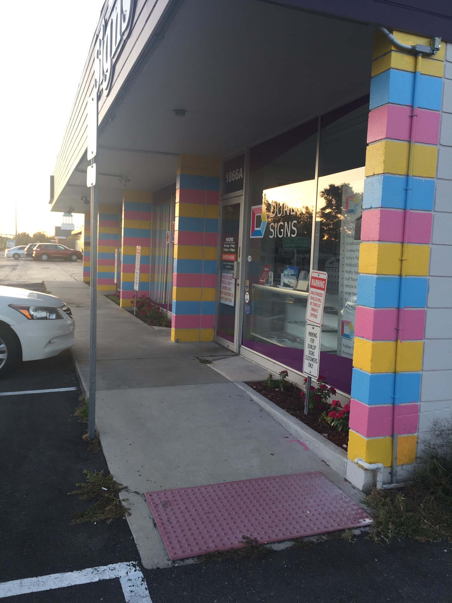 Dunlop Signs Clearwater