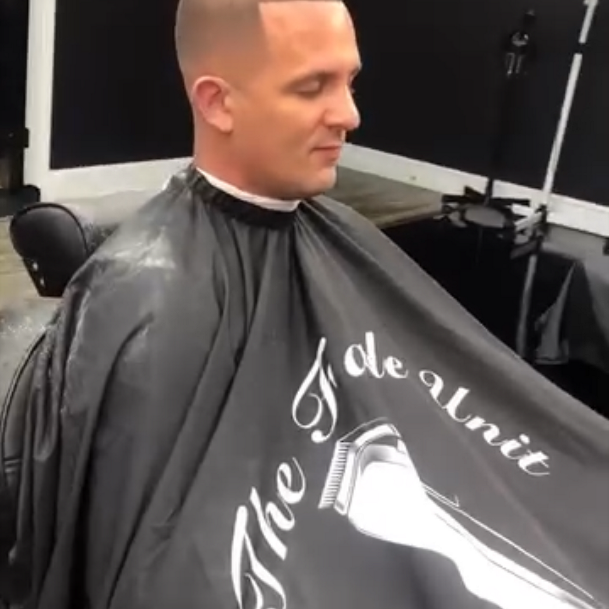 Godly Kutz FL Clearwater FL 33760 US, 5560 Roosevelt Blvd, Clearwater Florida 33760