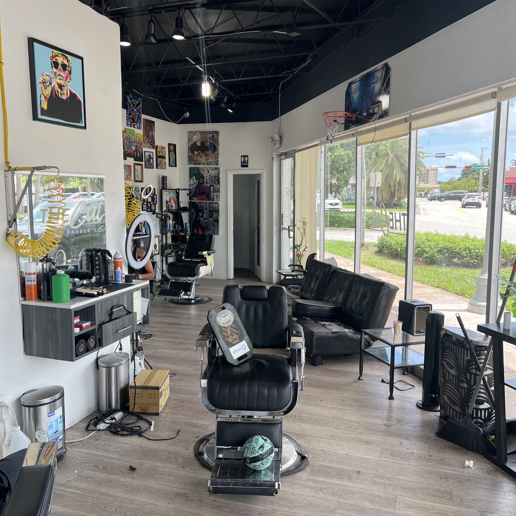 The Cut - Vip Barber Lounge