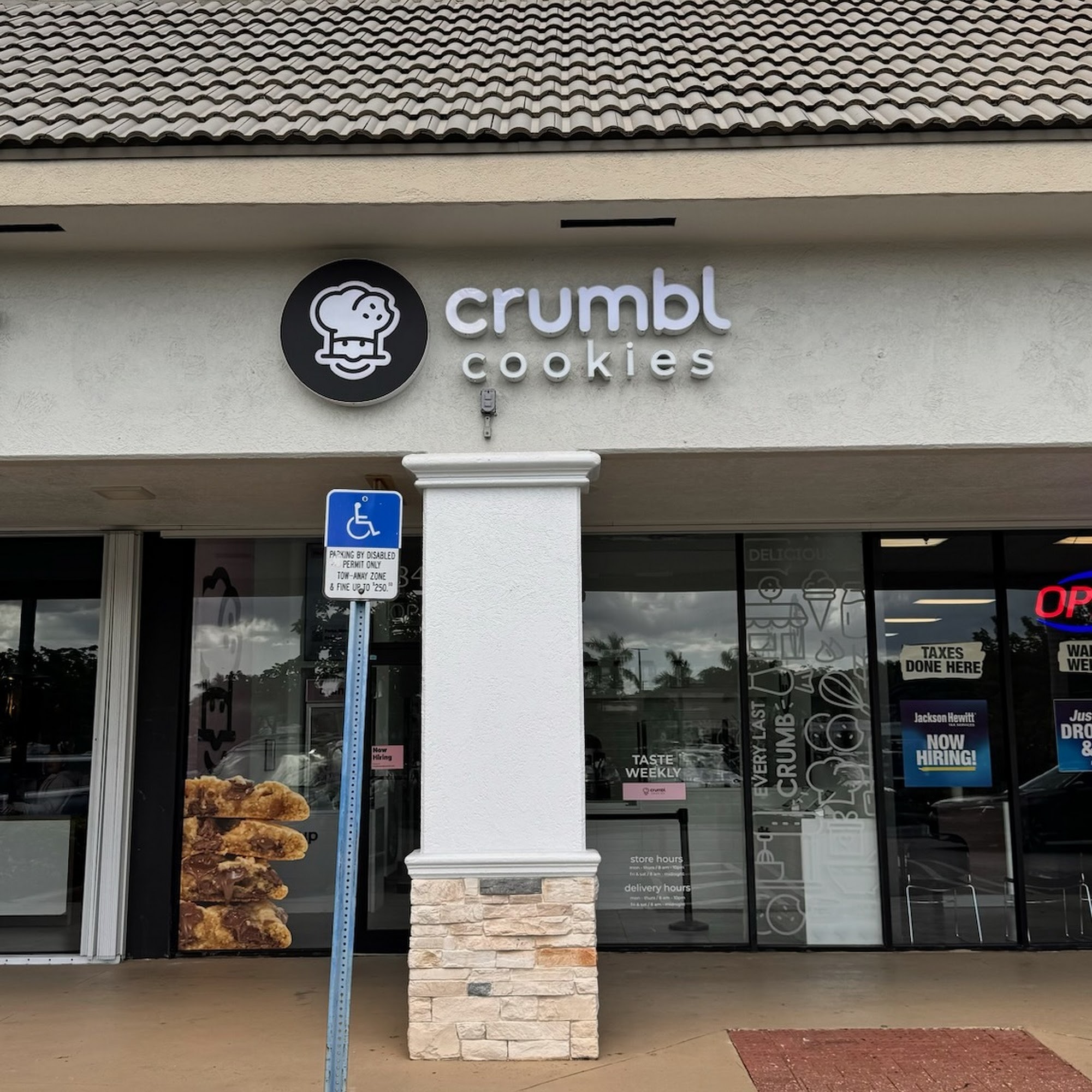 Crumbl Cutler Bay