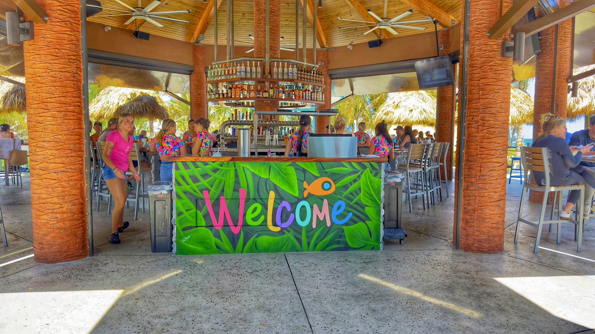 Lucky Fish 65 N Beach Rd, Dania Beach, FL 33004