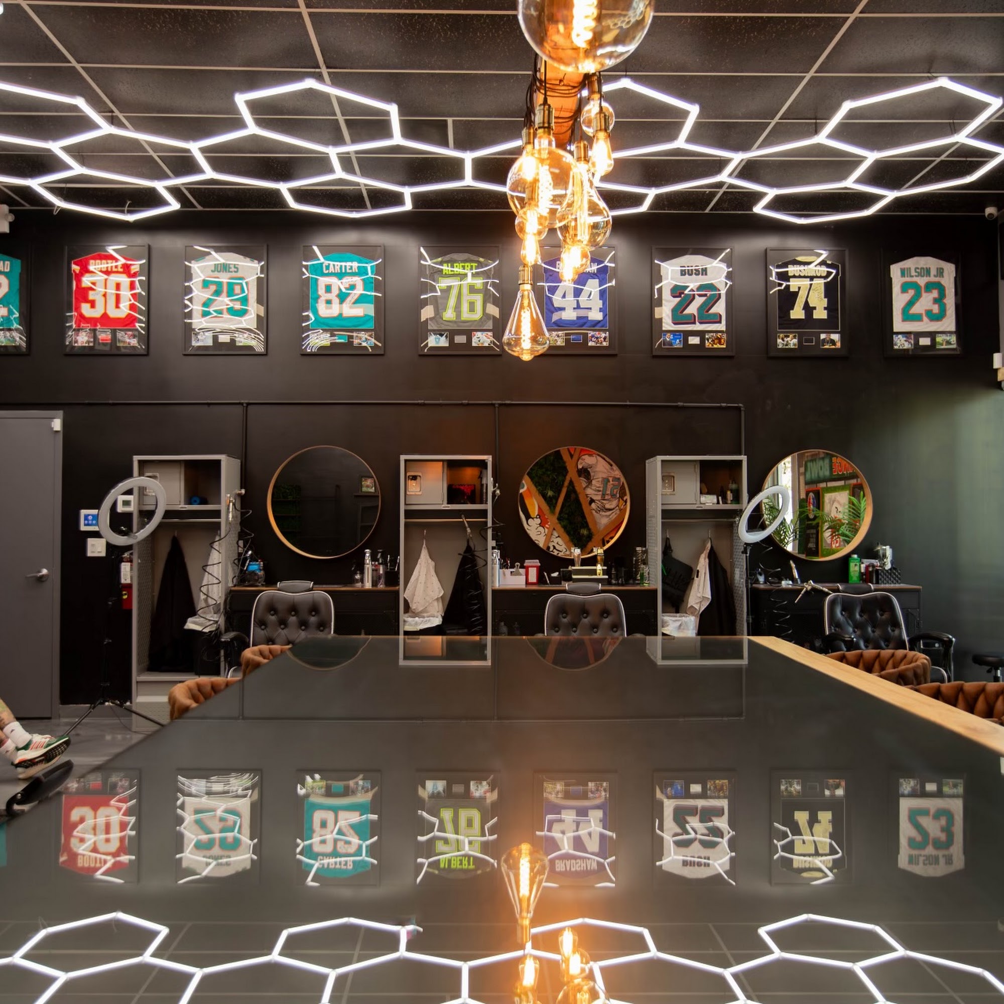 The Players Lounge Barbershop 2590 Davie Rd, Davie Florida 33317