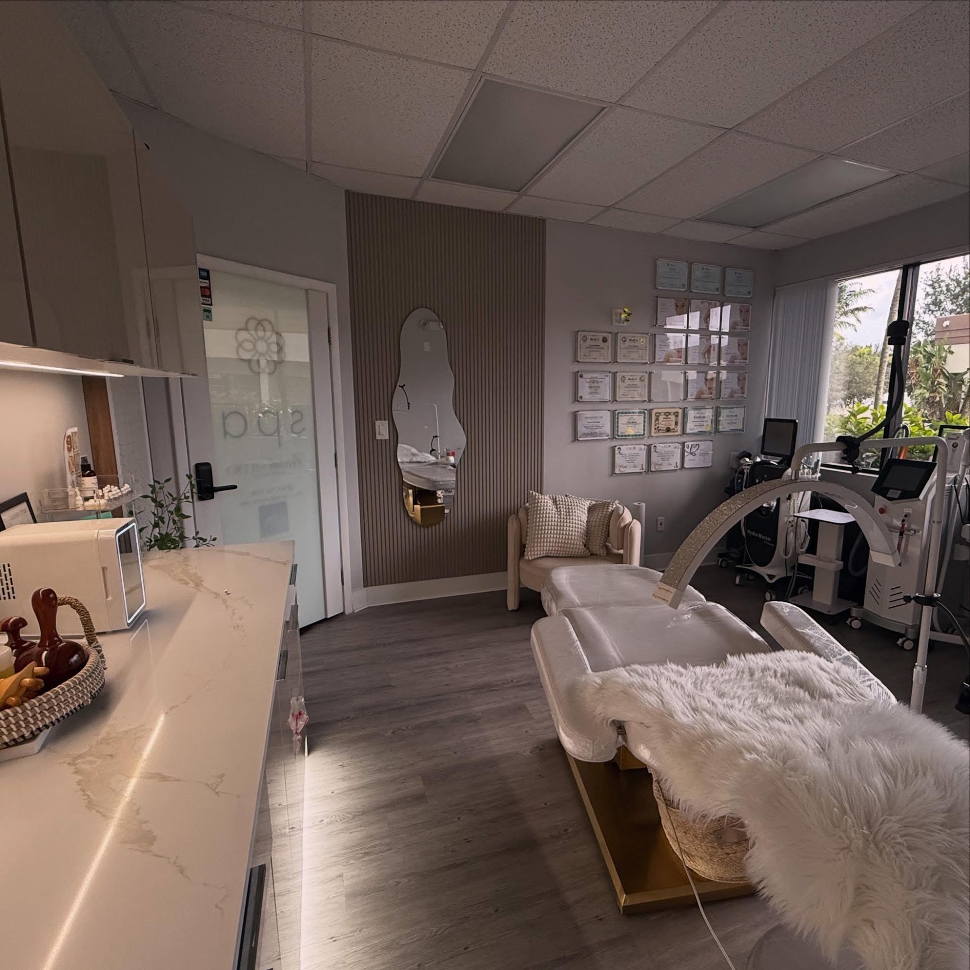 KB Beauty Studio 5400 S University Dr, Davie Florida 33328