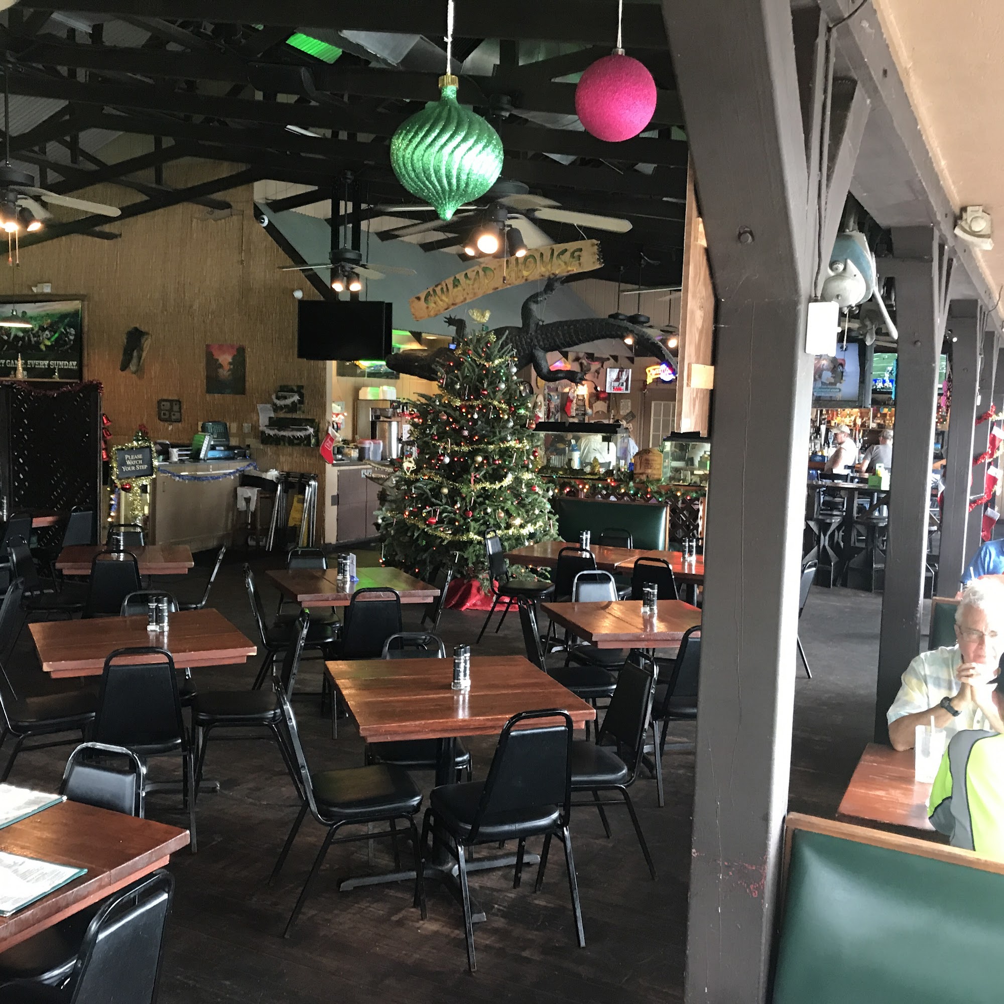 Swamp House Riverfront Grill DeBary