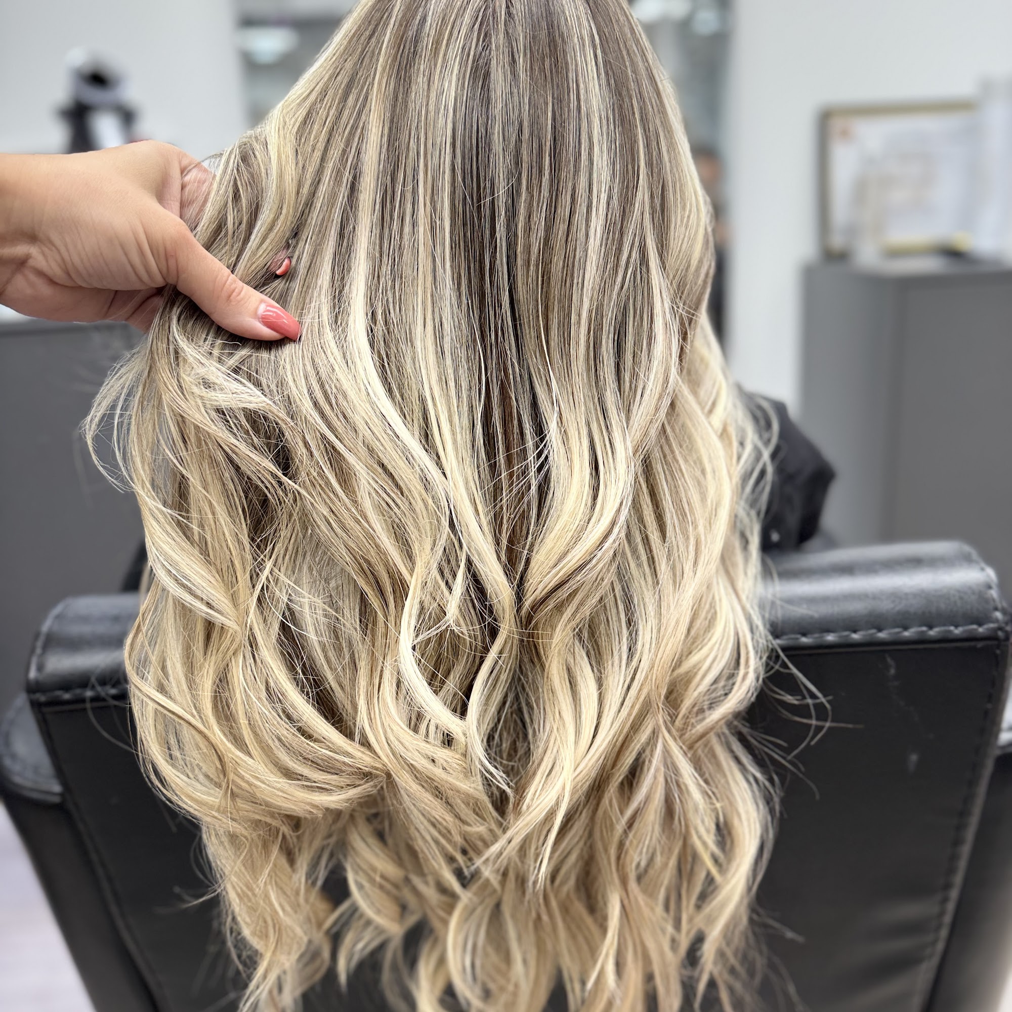 Andry fashion hair 3262 W Hillsboro Blvd, Deerfield Beach Florida 33442