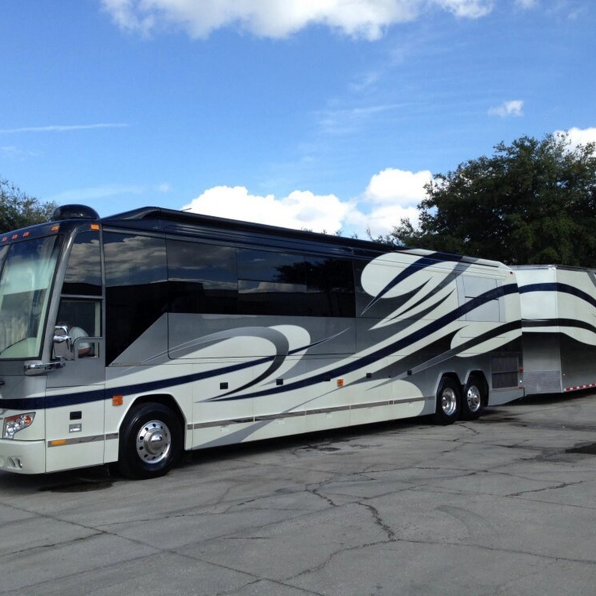 Tradewinds Coach and Marine 1995 Eidson Dr, DeLand Florida 32724