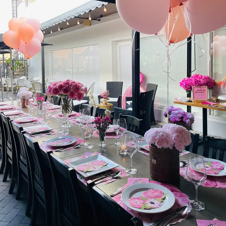 Photo credit: opentable