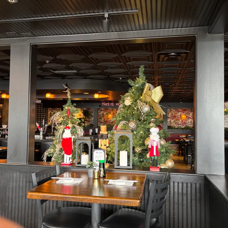 Photo credit: opentable