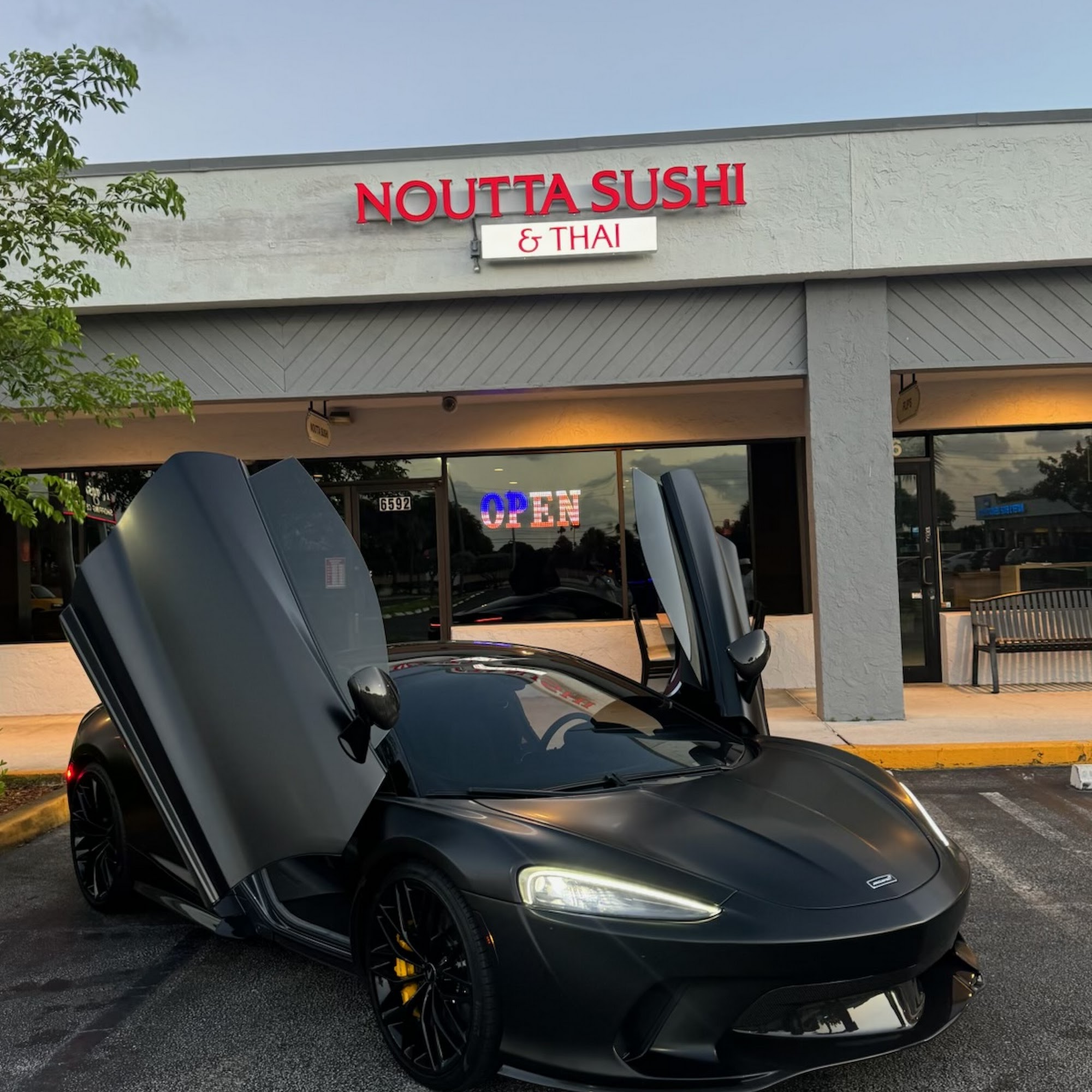 NOUTTA SUSHI AND THAI Delray Beach