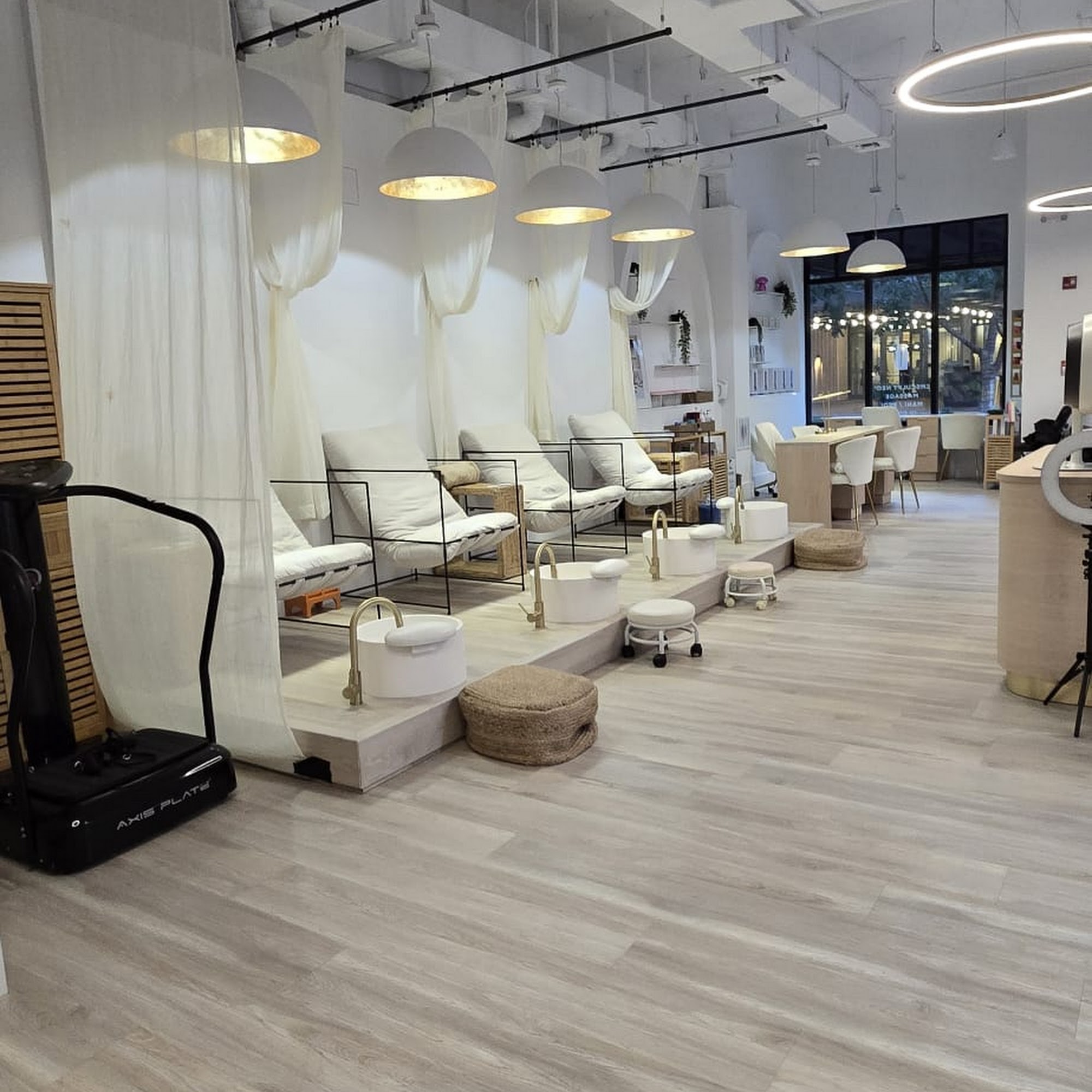 NewYou Medical Spa 200 NE 2nd Ave #104, Delray Beach Florida 33444