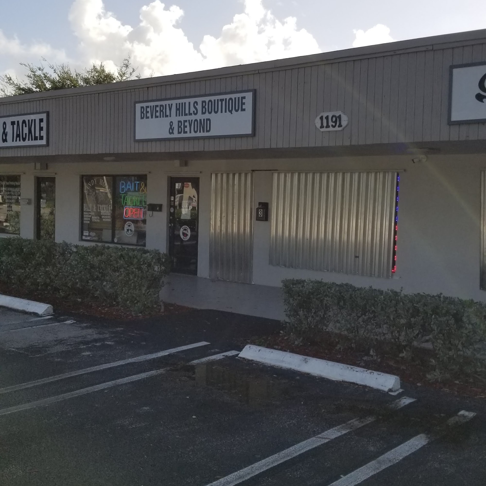 BeverLy Hills Boutique & Beyond Delray Beach