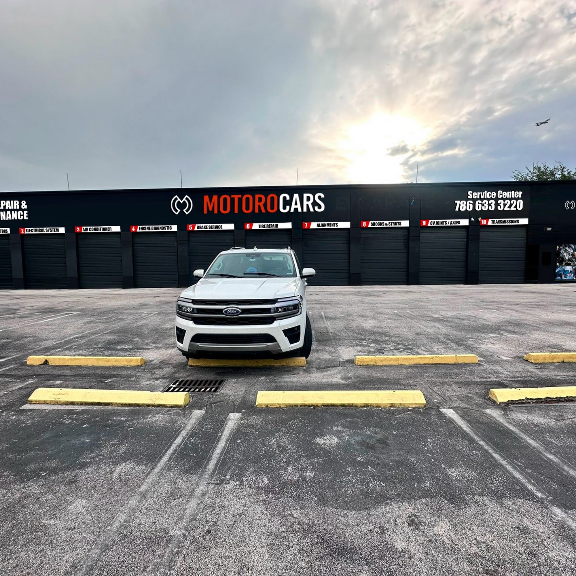 Motoro Cars