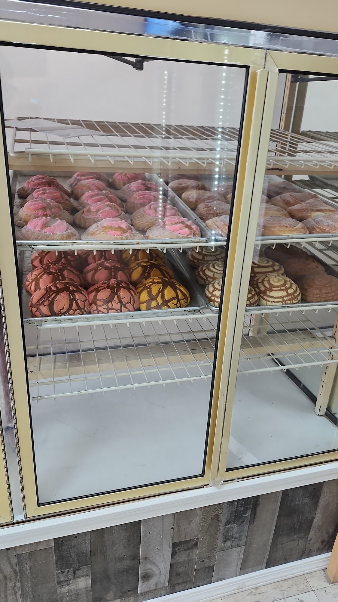 Panadería La Joya Menu