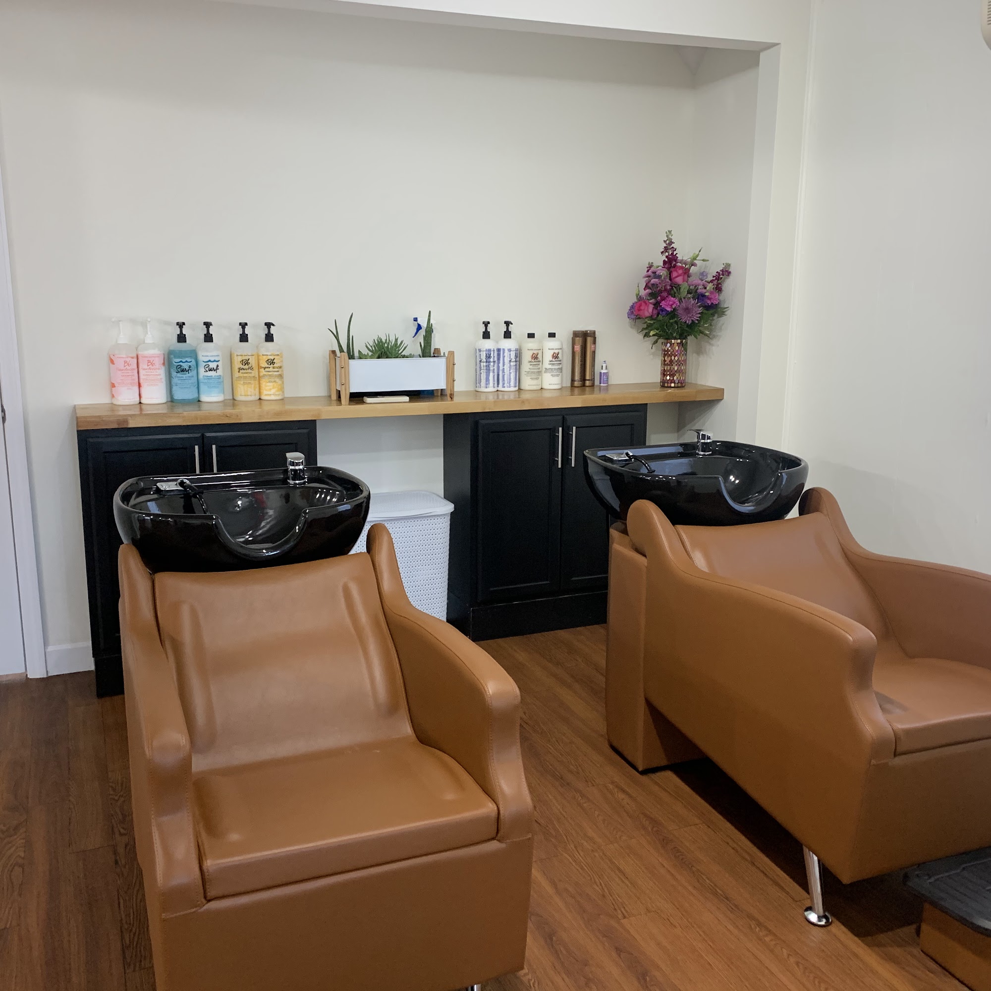 K&Co The Salon 1853 S 8th St, Fernandina Beach Florida 32034