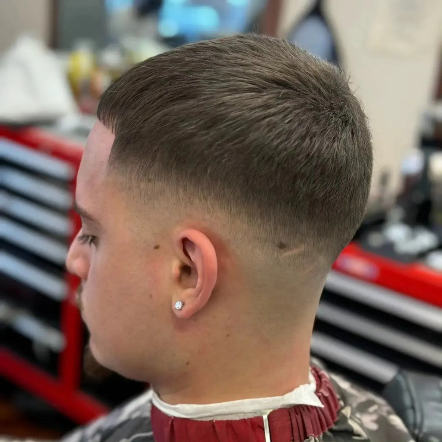E&S SALON BARBERSHOP LLC