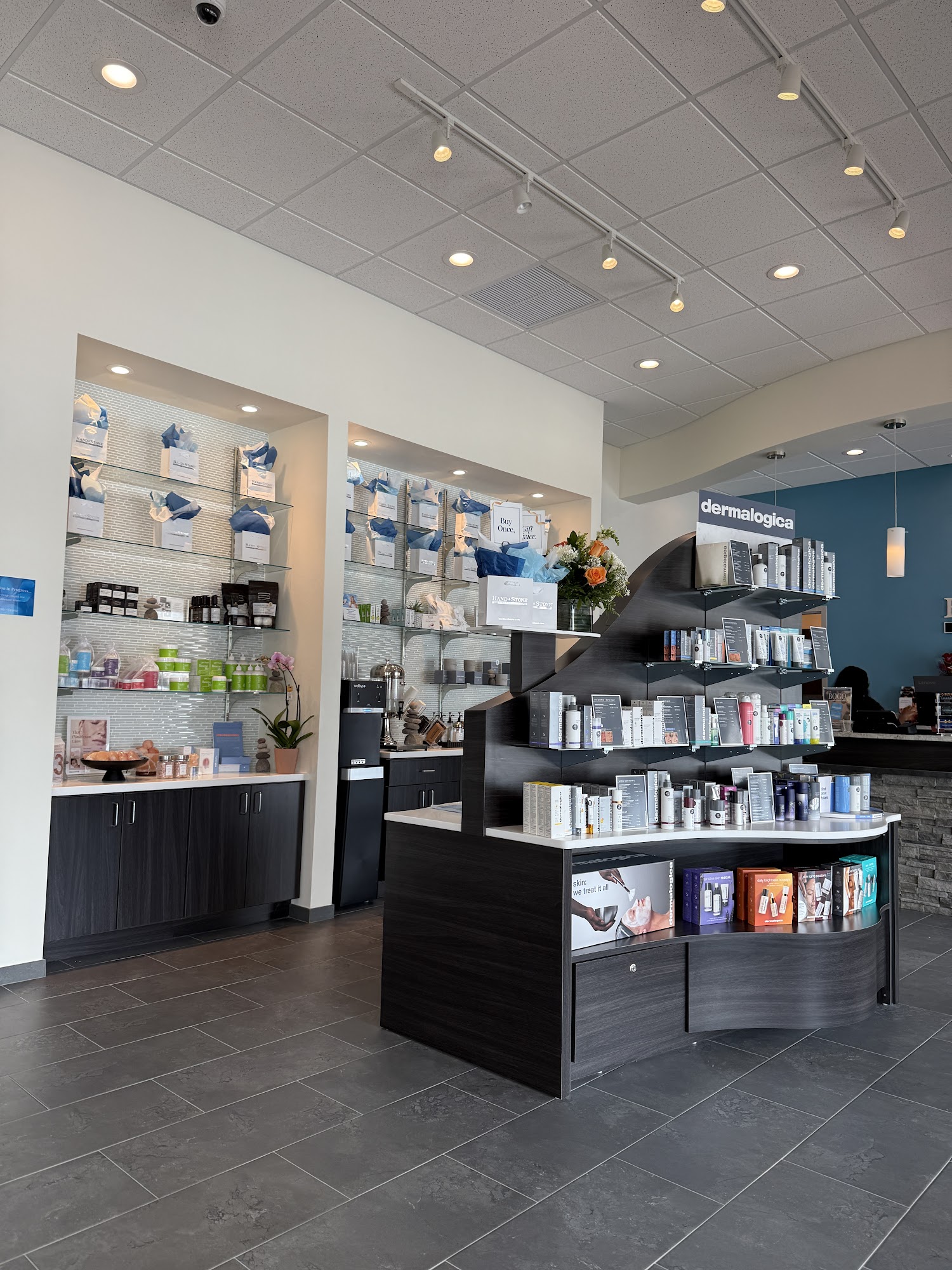 Hand & Stone Massage and Facial Spa 1412 SE 17th St, Fort Lauderdale Florida 33316