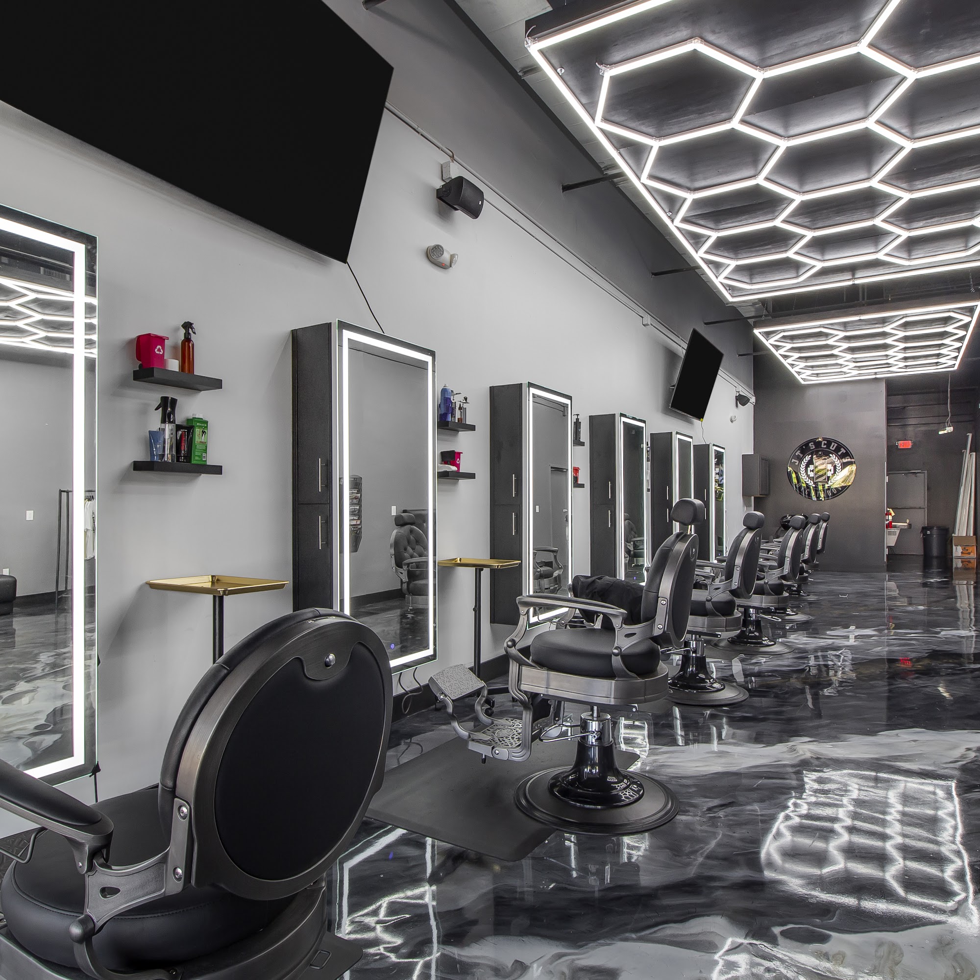 Jt's Cuts by Cutabove 1325 SE 17th St, Fort Lauderdale Florida 33316