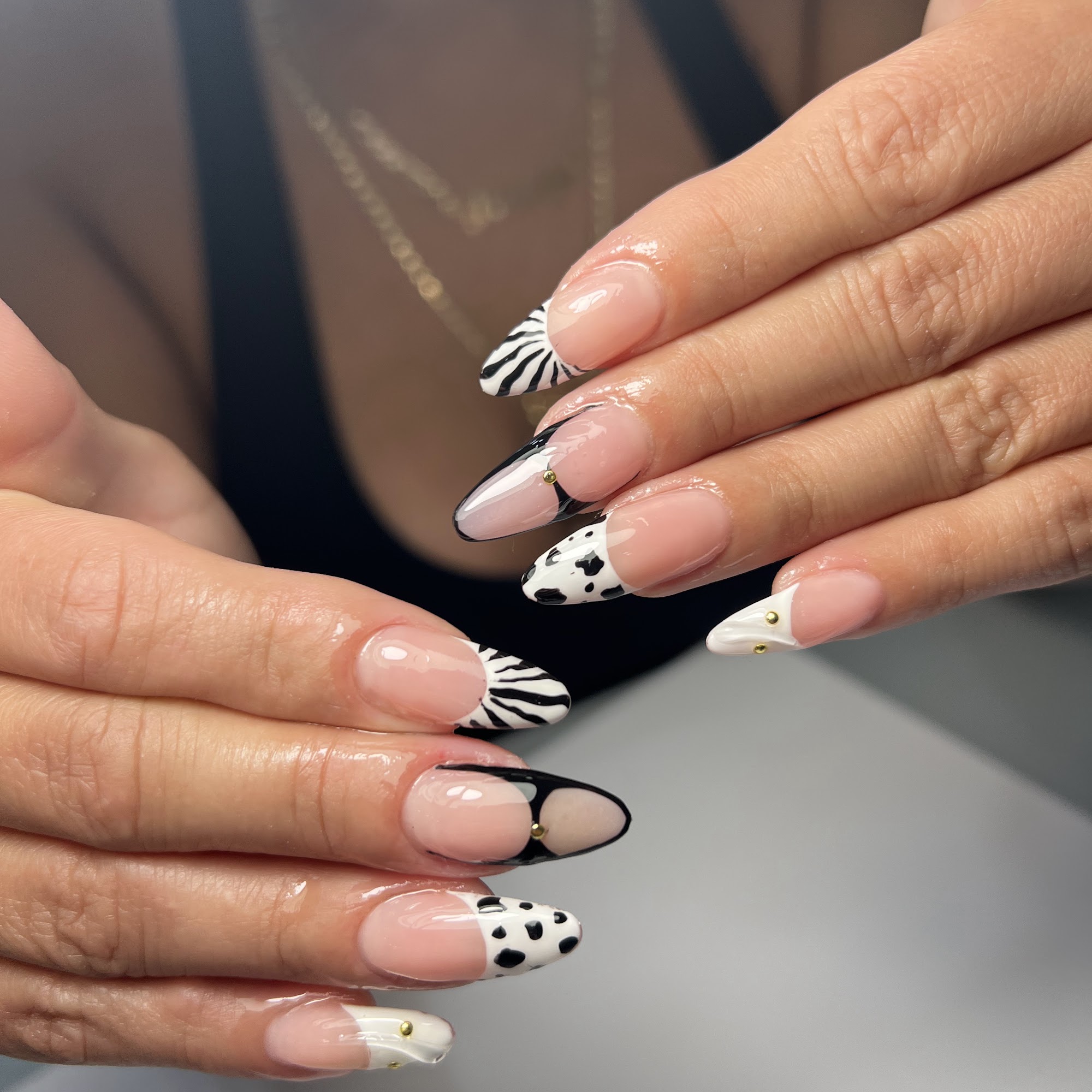 Holi Nails Fort Lauderdale 917 NE 20th Ave, Fort Lauderdale Florida 33304