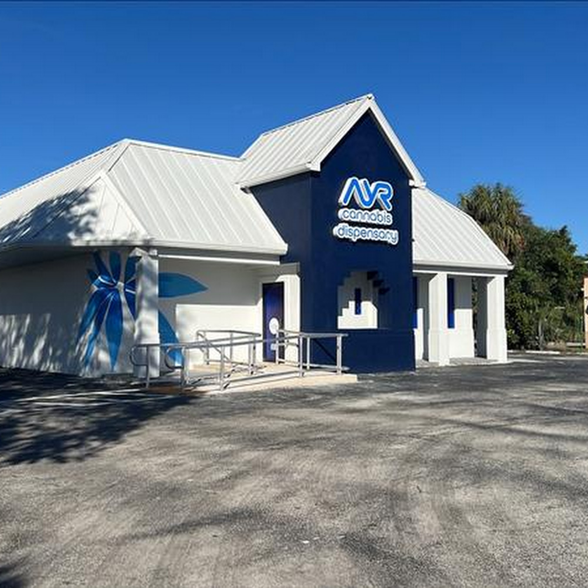 AYR Cannabis Dispensary Fort Myers Cleveland