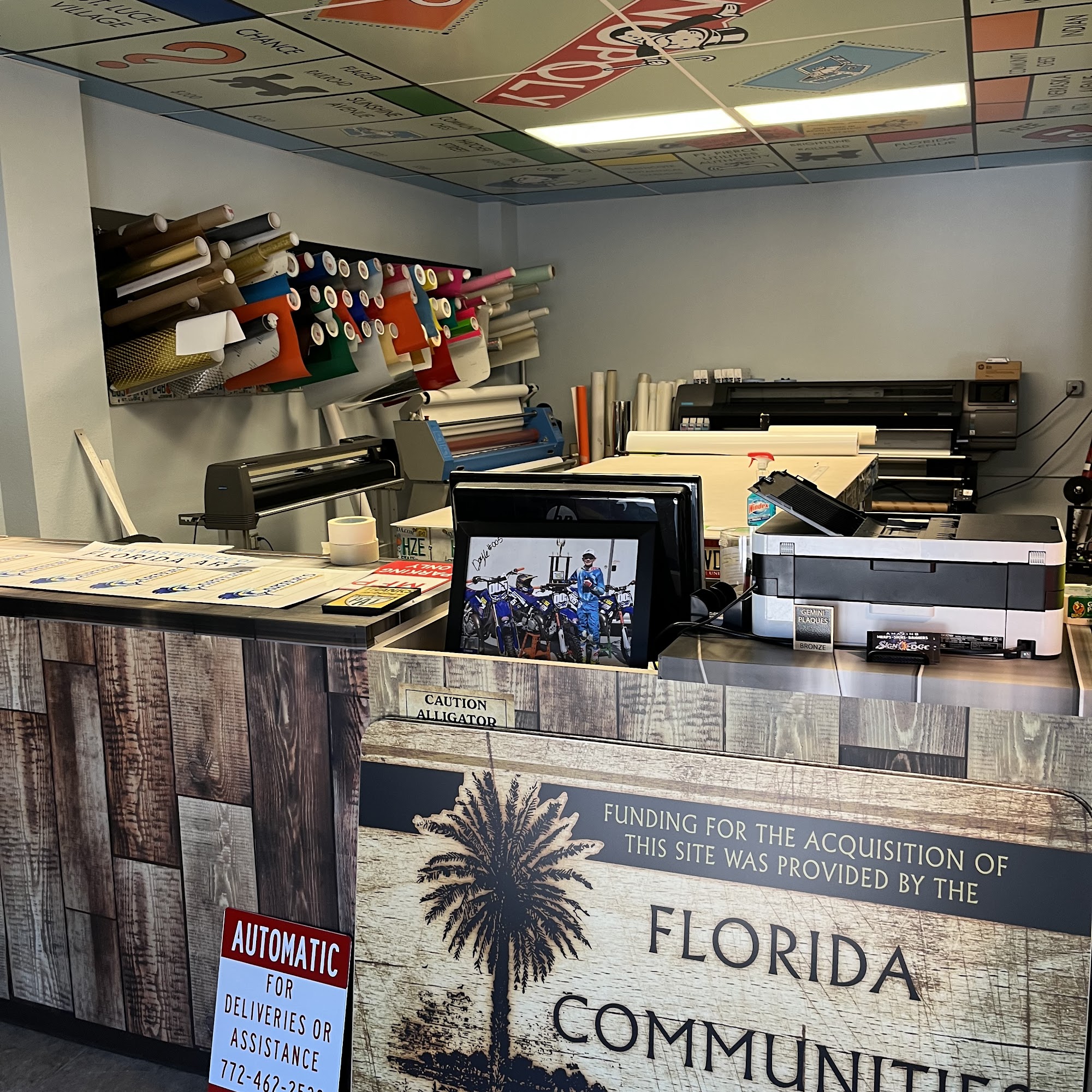 SignEdge Graphics, Inc