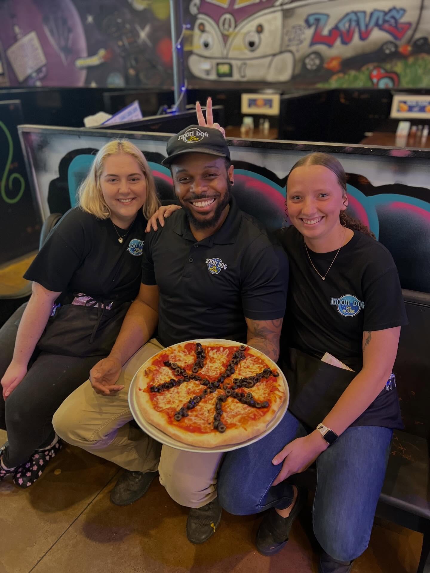 Moon Dog Pie House Fruit Cove