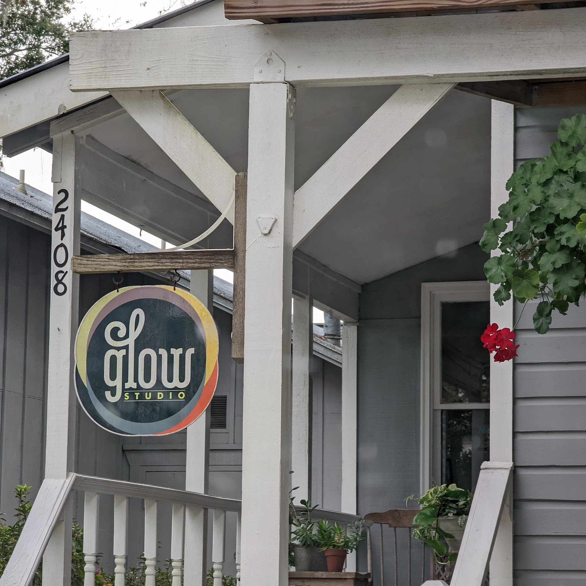 Glow Studio