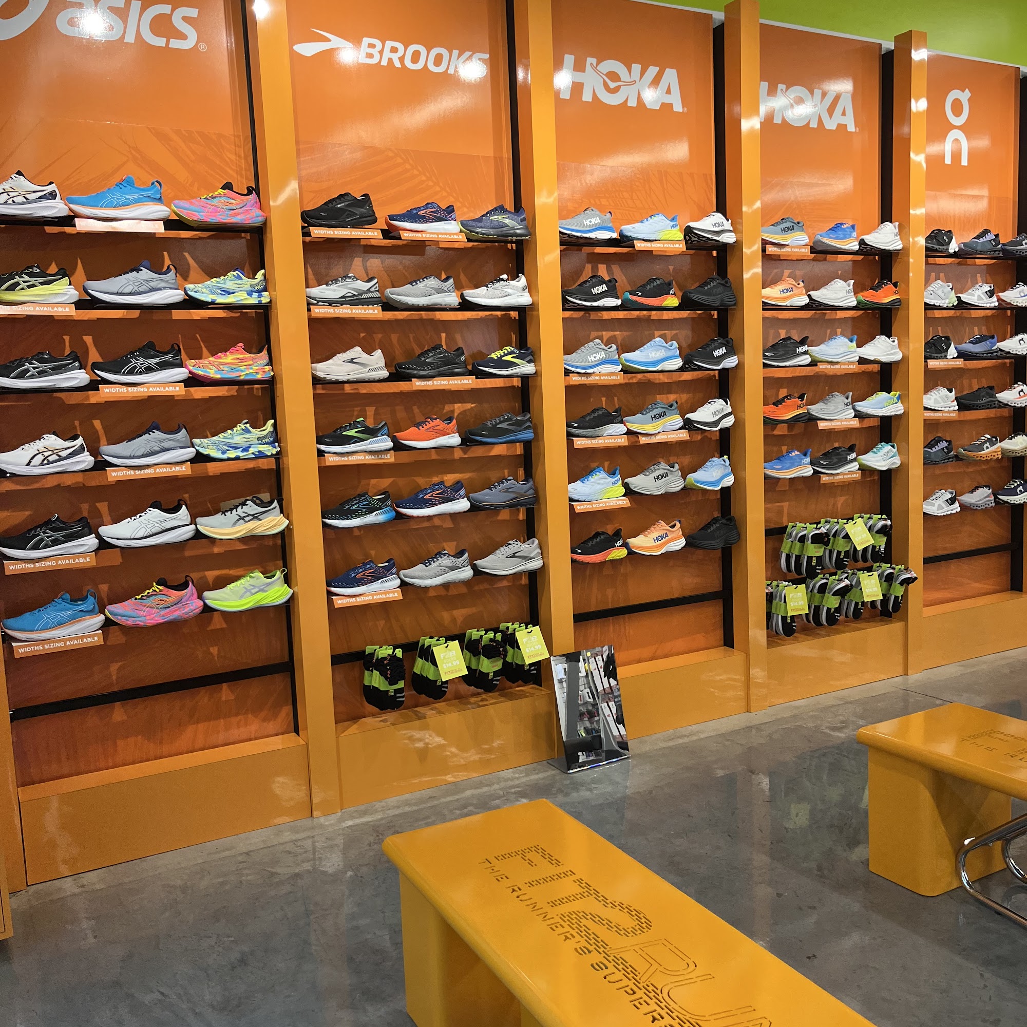 Fit2Run, The Runner's Superstore (Celebration Pointe)