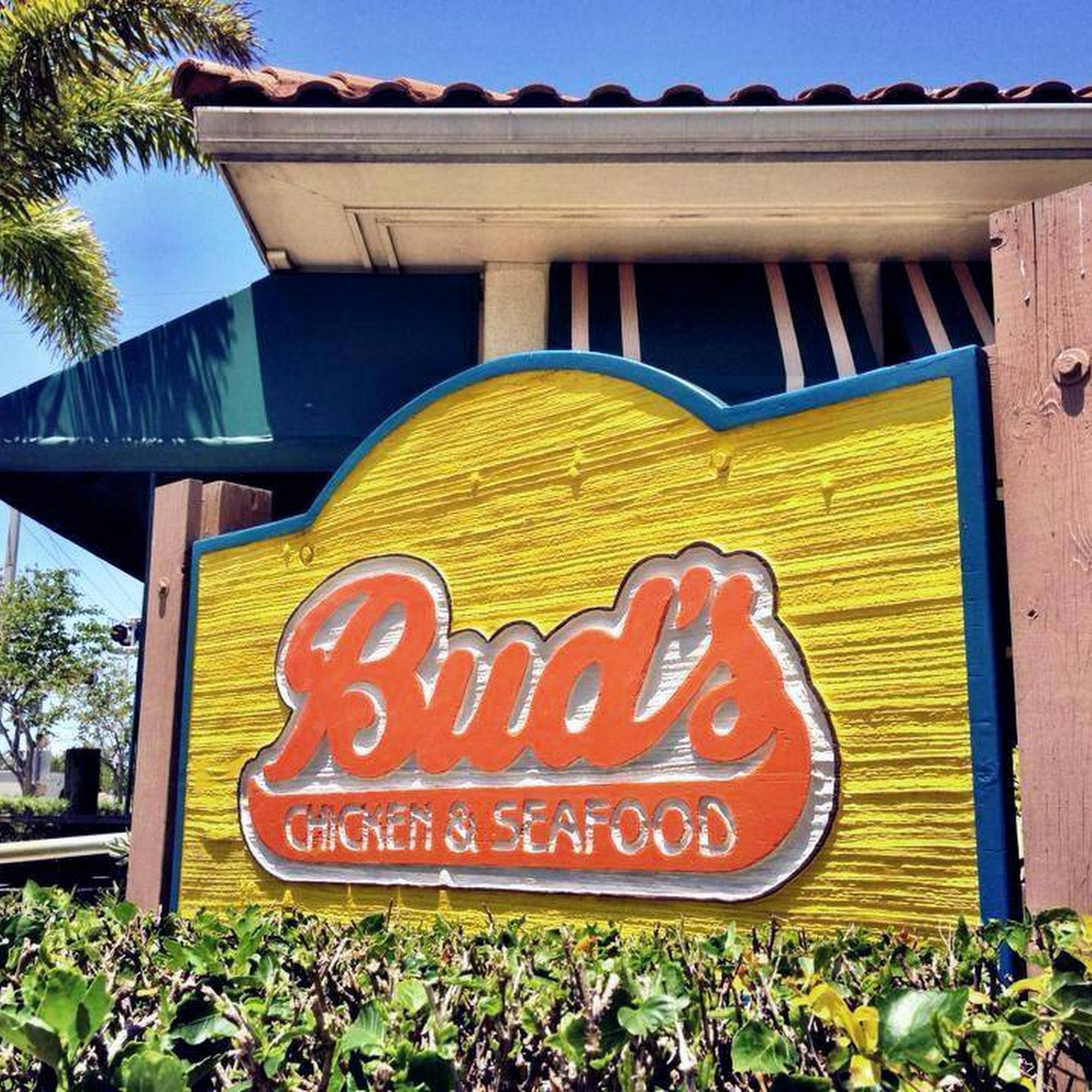 Bud's Chicken and Seafood Greenacres
