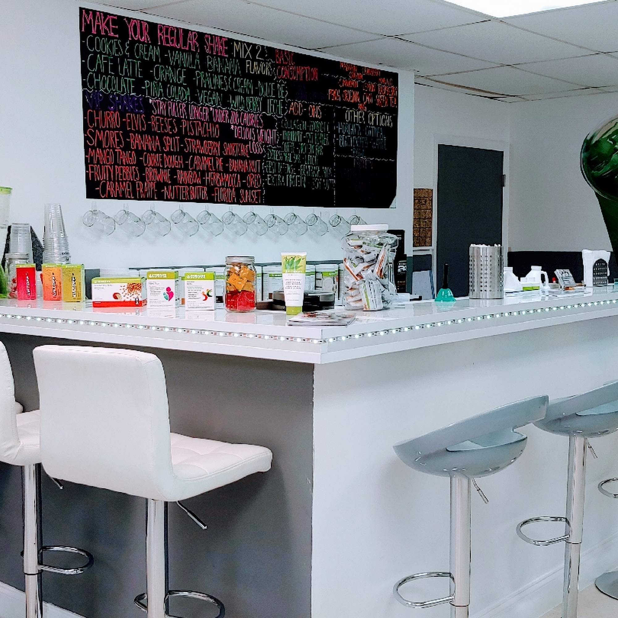 Herbalife Nutrition Club 1025 E Hallandale Beach Blvd #10, Hallandale Beach Florida 33009