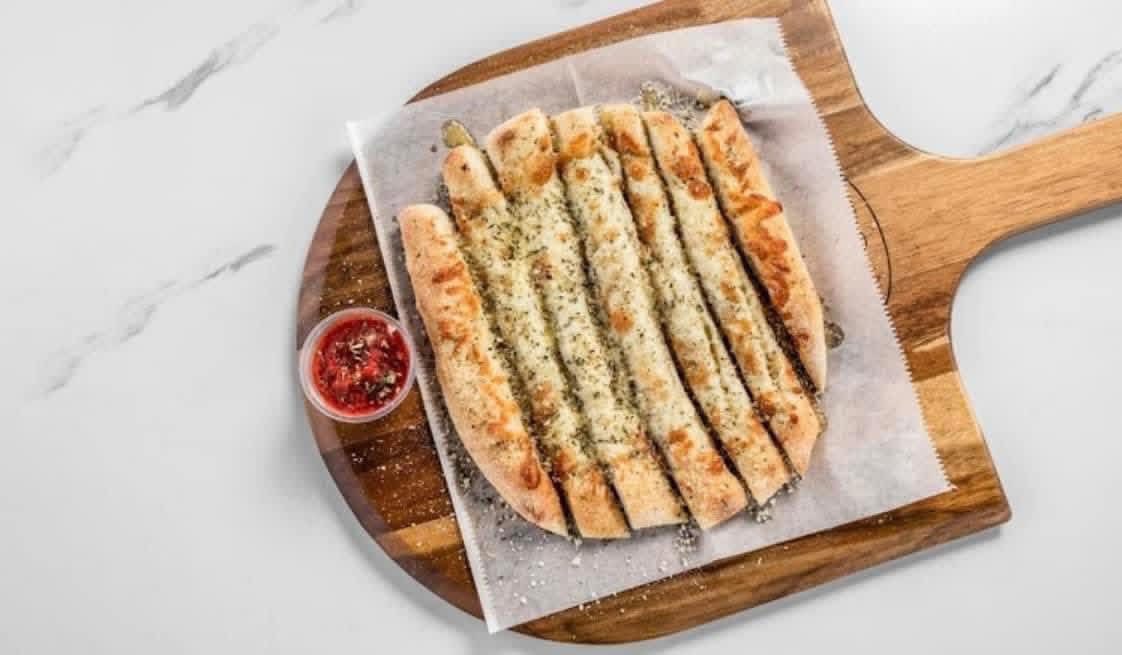 Off the Rails Pizza Hawthorne