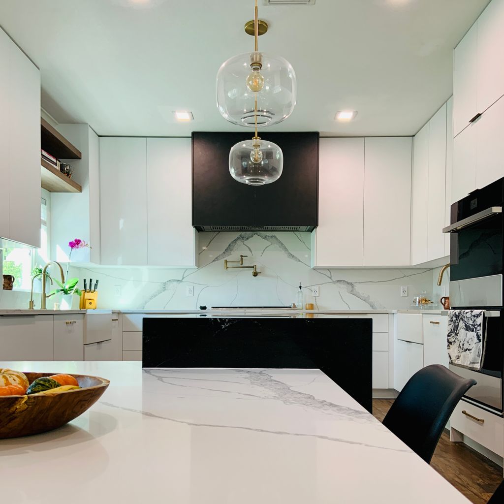 FATTO SU MISURA - Custom Cabinetry