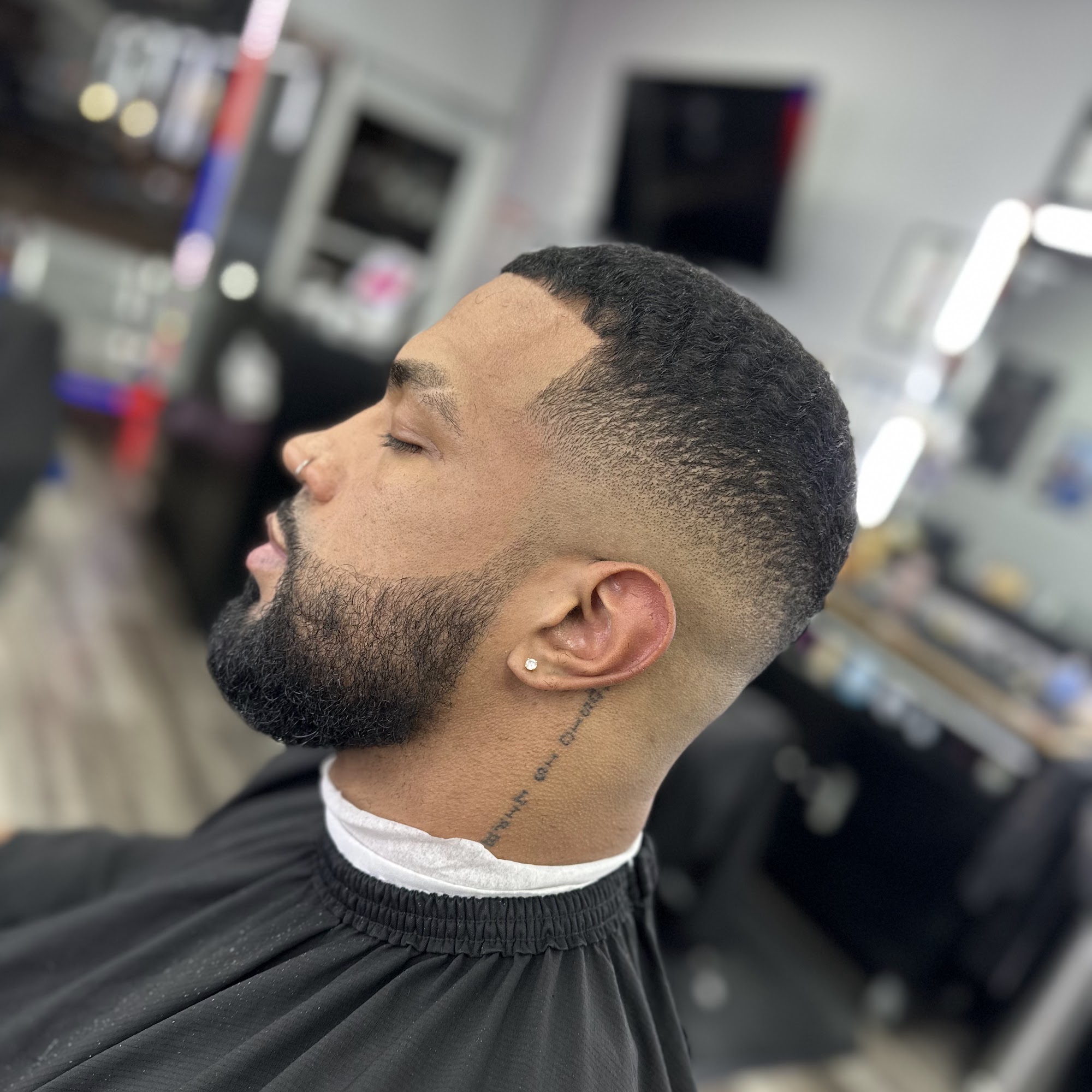 Luisma the barber 7105 W 12th Ave, Hialeah Florida 33014