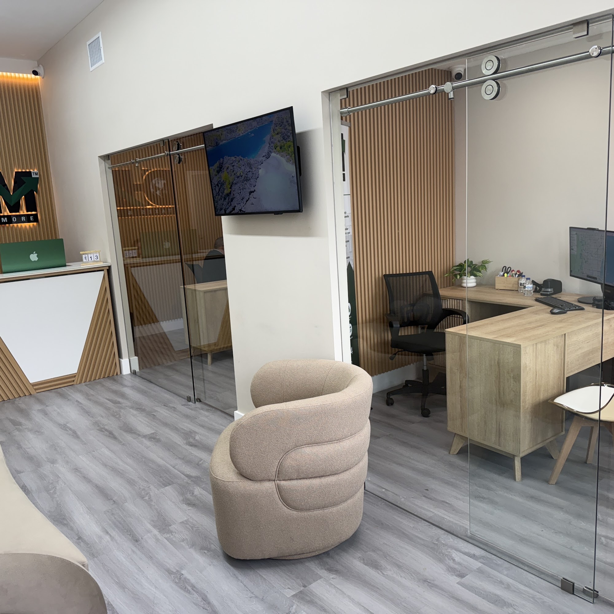 DHM Taxes & More 4751 Palm Ave, Hialeah Florida 33012